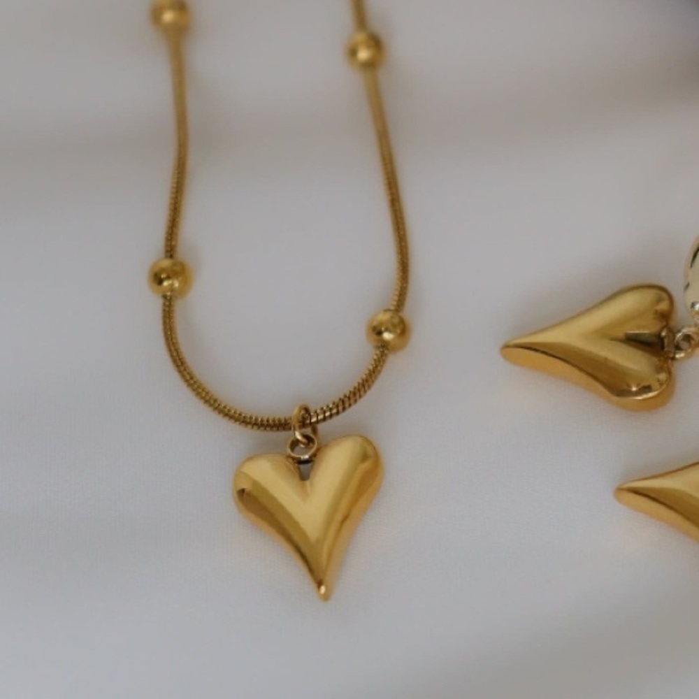 Heart pendant necklace - Picture 4 of 4